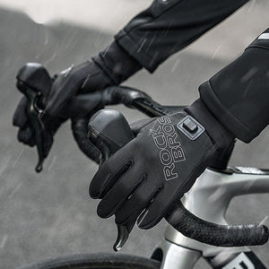 Stay Warm and Connected: Discover the Heated Touchscreen-Compatible Cycling Gloves
